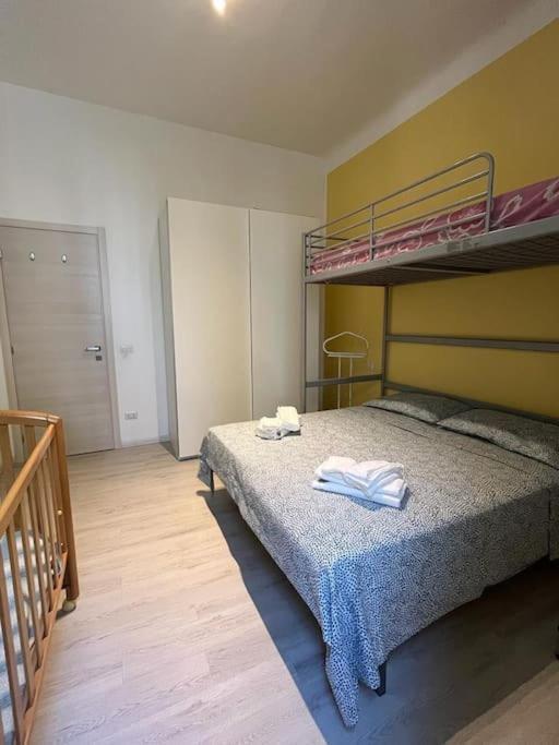 Appartamento In Zona Bocconi ミラノ エクステリア 写真